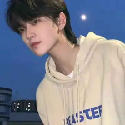 吕小宸